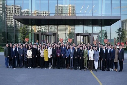 emc易倍使命勇担当 红鹰蓝鲸续华章——红鹰与蓝鲸训练营开营典礼隆重举行